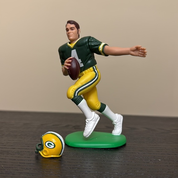 Brett Favre Action Figure - Picture 6 of 6